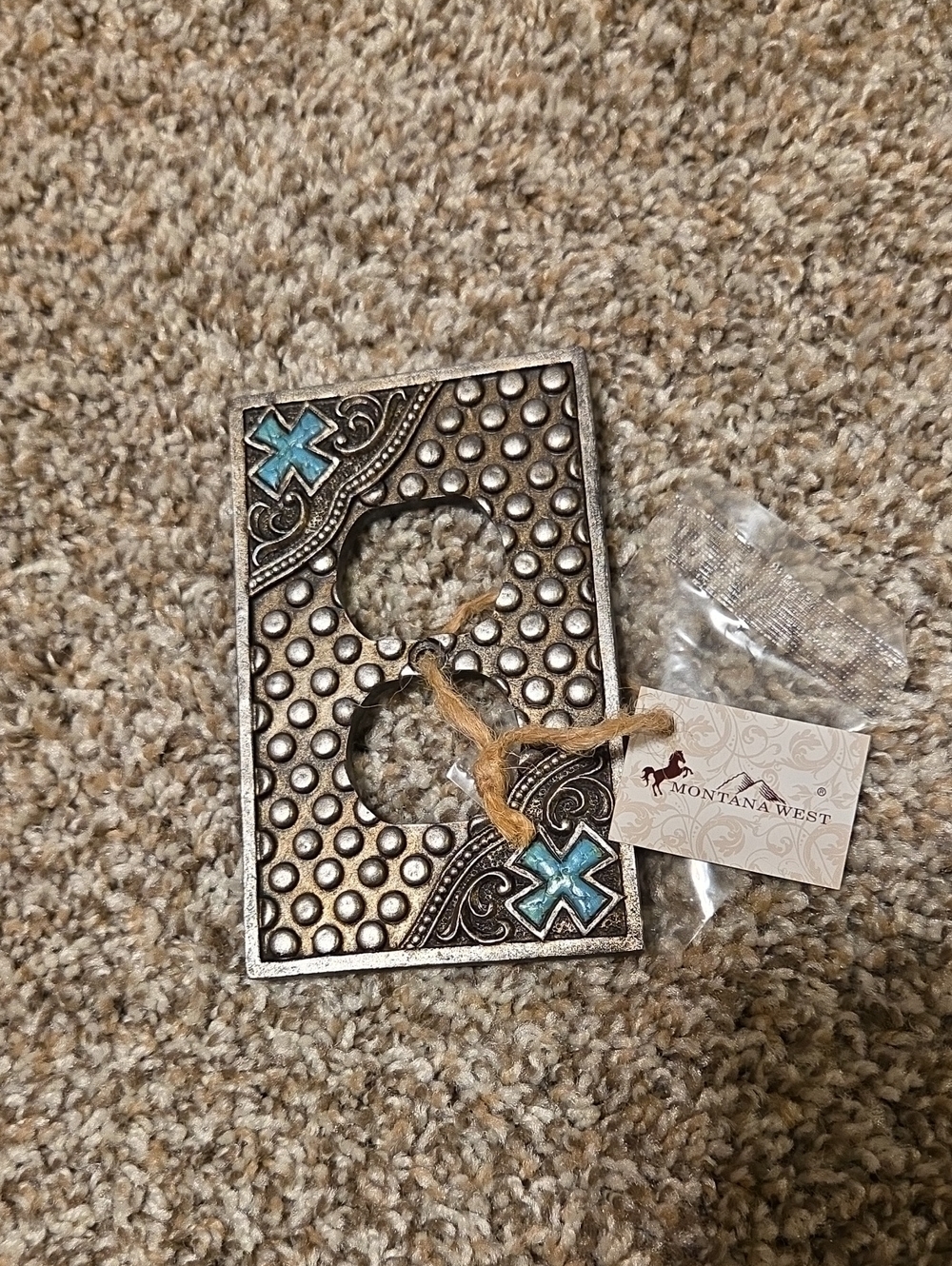 Pack Of 5 MONTANA WEST Double Outlet Cover with Turquoise Cross Accents - Picture 2 of 4